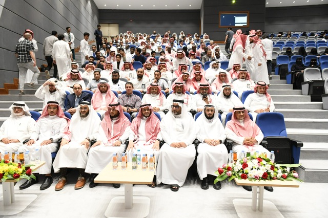 The university president sponsors the closing ceremony of the College of Medicine and the University Hospital.